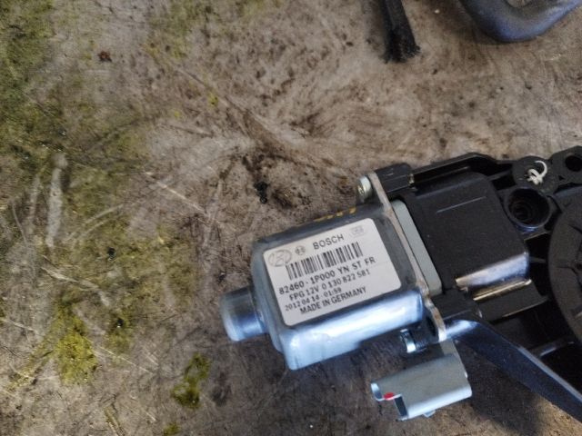 bontott HYUNDAI ix20 Jobb első Ablakemelő Motor