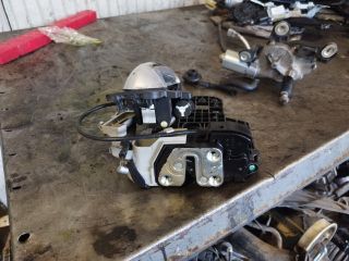 bontott HYUNDAI ix20 Jobb első Ajtózár