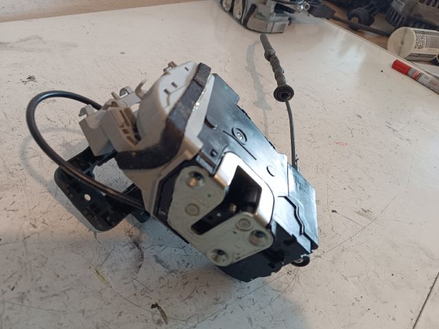 bontott HYUNDAI ix20 Jobb első Ajtózár