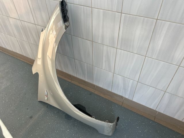 bontott HYUNDAI ix20 Jobb első Sárvédő