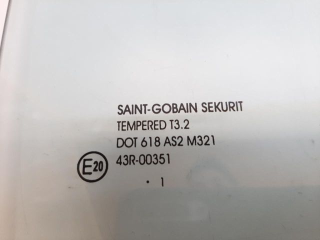 bontott HYUNDAI ix20 Jobb hátsó Ablak