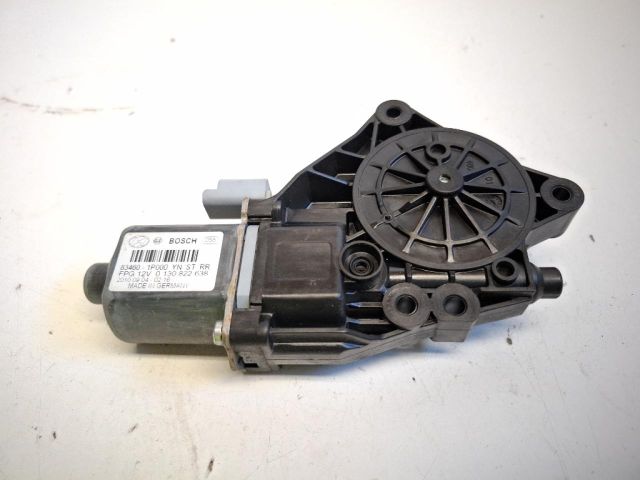 bontott HYUNDAI ix20 Jobb hátsó Ablakemelő Motor