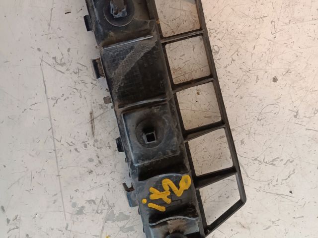 bontott HYUNDAI ix20 Jobb hátsó Lökhárító Tartó (Műanyag)