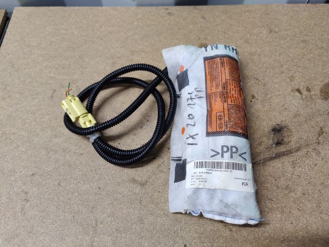 bontott HYUNDAI ix20 Jobb Oldallégzsák