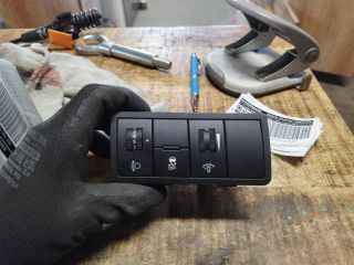 bontott HYUNDAI ix20 Kombinált Kapcsoló