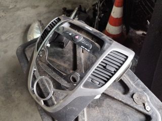 bontott HYUNDAI ix20 Középső Szellőző