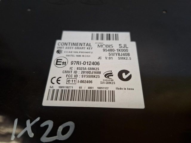 bontott HYUNDAI ix20 Kulcs Nélküli Nyitás Jeladó