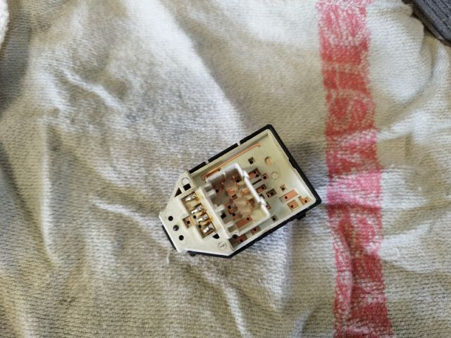 bontott HYUNDAI ix20 Tükör Kapcsoló