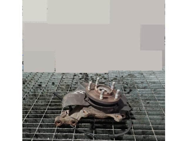 bontott HYUNDAI ix35 Bal első Csonkállvány