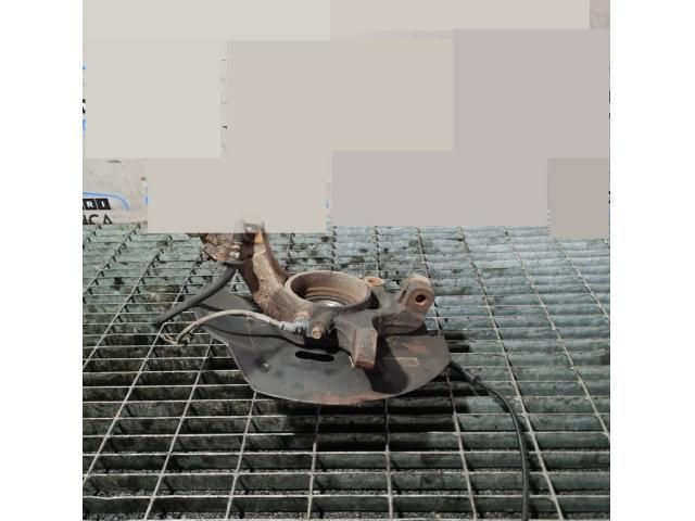 bontott HYUNDAI ix35 Bal első Csonkállvány