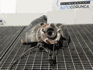 bontott HYUNDAI ix35 Bal első Csonkállvány