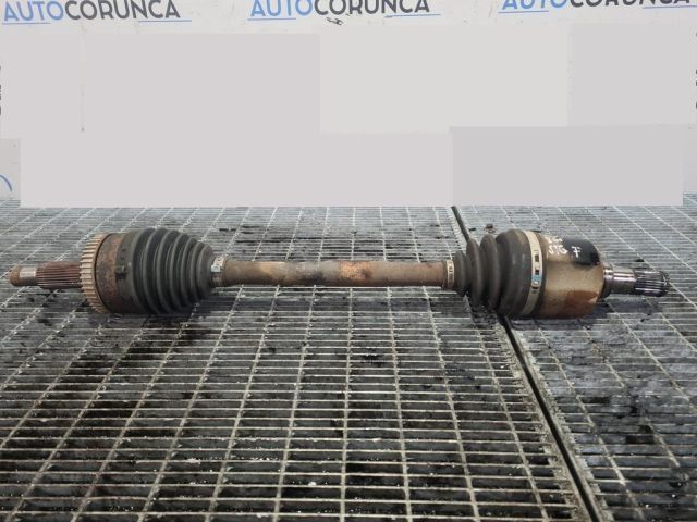 bontott HYUNDAI ix35 Bal Féltengely