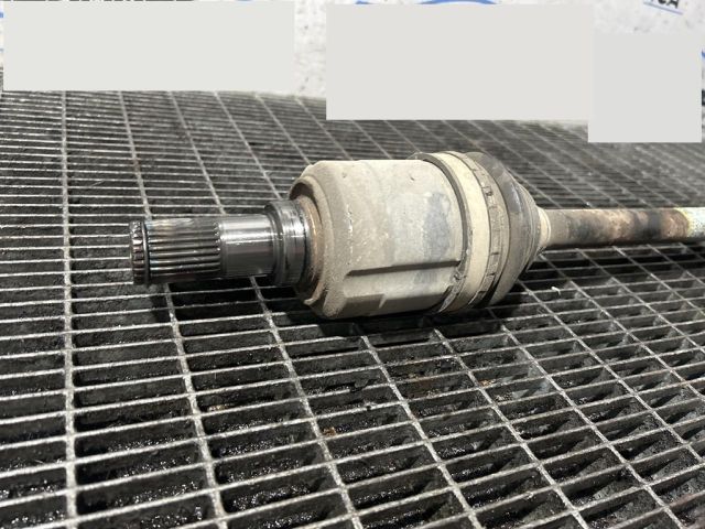 bontott HYUNDAI ix35 Bal Féltengely