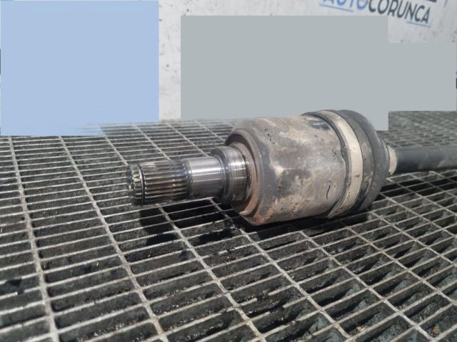 bontott HYUNDAI ix35 Bal Féltengely