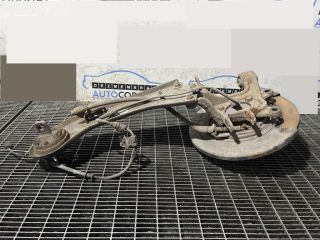 bontott HYUNDAI ix35 Bal hátsó Csonkállvány