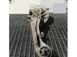 bontott HYUNDAI ix35 Bal hátsó Csonkállvány