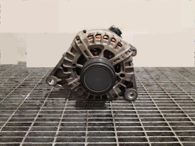 bontott HYUNDAI ix35 Generátor