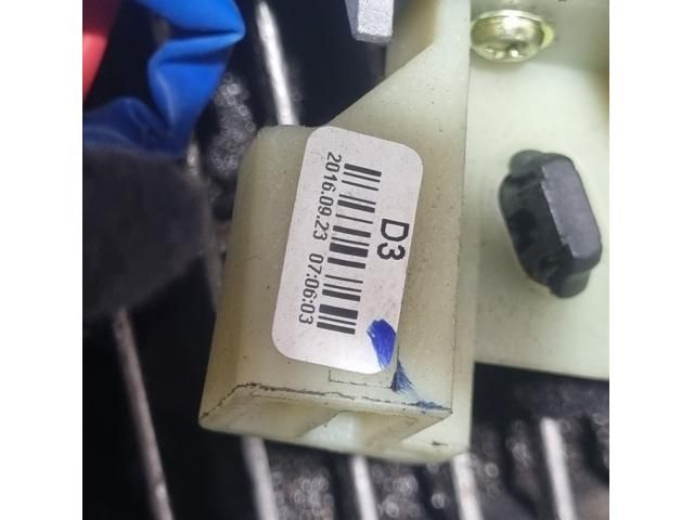 bontott HYUNDAI ix35 Gyújtáskapcsoló