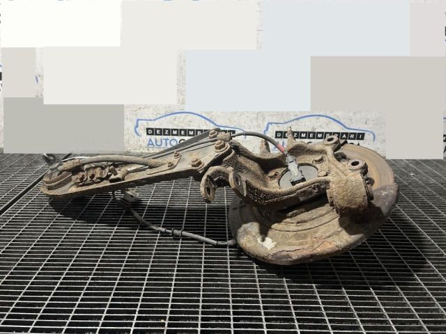 bontott HYUNDAI ix35 Jobb hátsó Csonkállvány