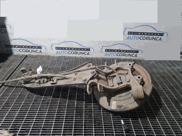 bontott HYUNDAI ix35 Jobb hátsó Csonkállvány