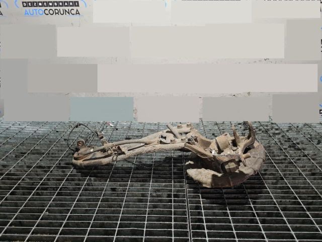 bontott HYUNDAI ix35 Jobb hátsó Csonkállvány