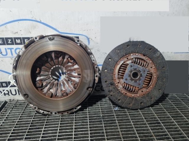 bontott HYUNDAI ix35 Kuplung Szett (Szerkezet, Tárcsa)