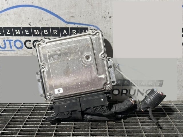 bontott HYUNDAI ix35 Motorvezérlő