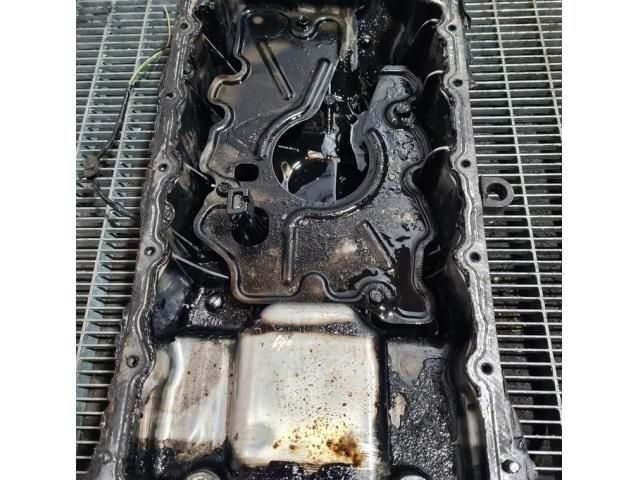 bontott HYUNDAI ix35 Olajteknő