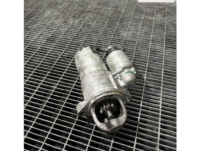 bontott HYUNDAI ix35 Önindító