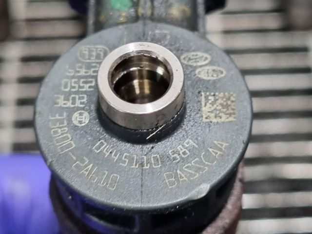 bontott HYUNDAI ix35 Porlasztó (1 db)