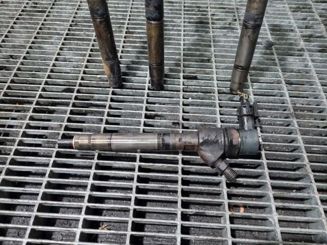 bontott HYUNDAI ix35 Porlasztó (1 db)