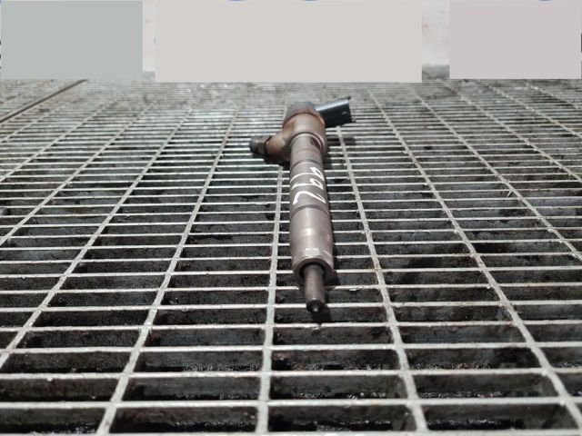 bontott HYUNDAI ix35 Porlasztó (1 db)