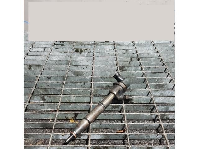 bontott HYUNDAI ix35 Porlasztó (1 db)