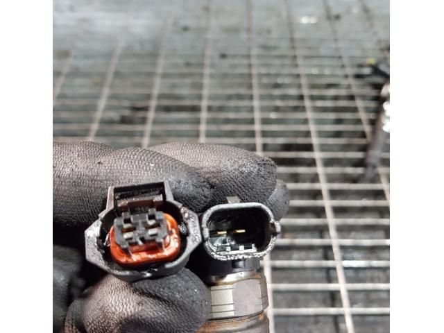 bontott HYUNDAI ix35 Porlasztó (1 db)