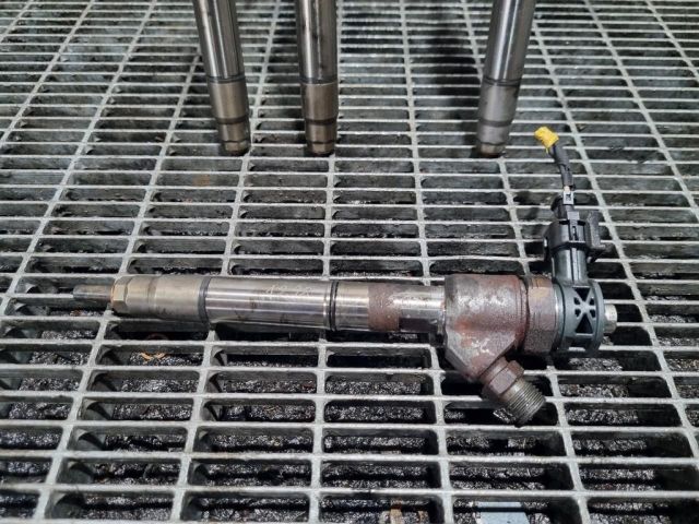 bontott HYUNDAI ix35 Porlasztó (1 db)