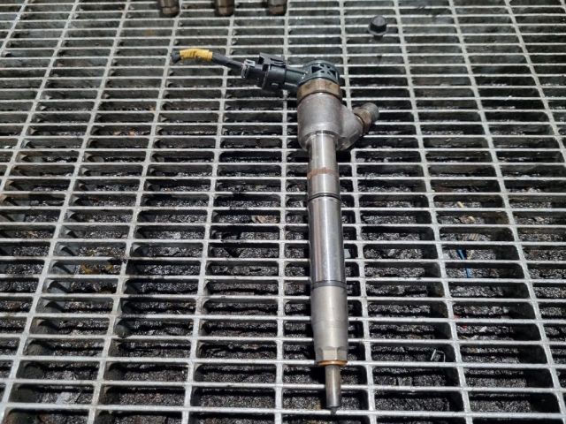 bontott HYUNDAI ix35 Porlasztó (1 db)