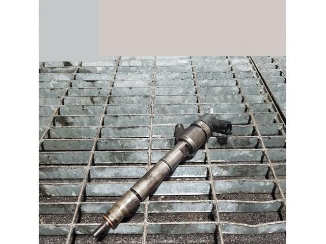 bontott HYUNDAI ix35 Porlasztó (1 db)