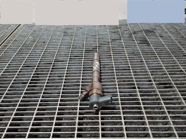 bontott HYUNDAI ix35 Porlasztó (1 db)