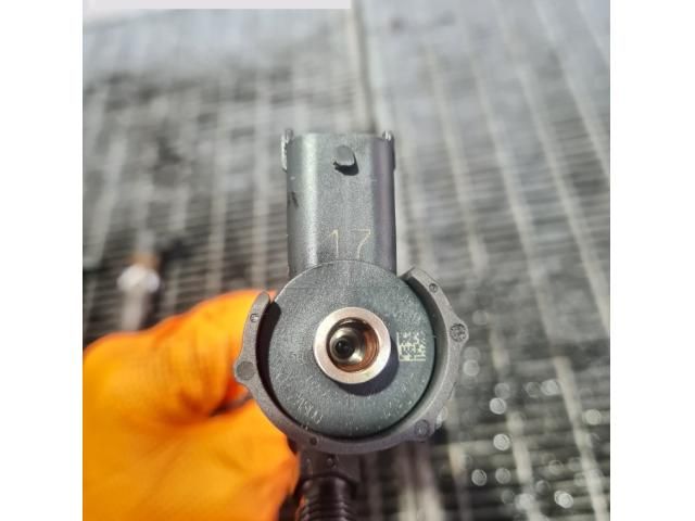 bontott HYUNDAI ix35 Porlasztó (1 db)