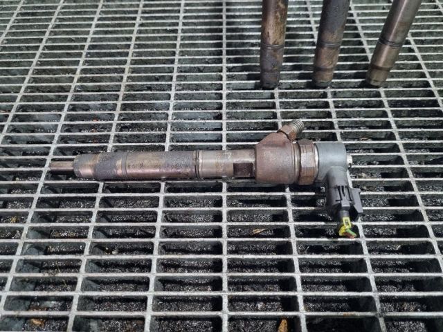 bontott HYUNDAI ix35 Porlasztó (1 db)