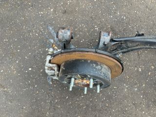 bontott HYUNDAI ix35 Bal hátsó Kerékagy