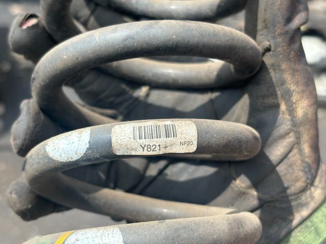 bontott HYUNDAI ix35 Hátsó Rugó