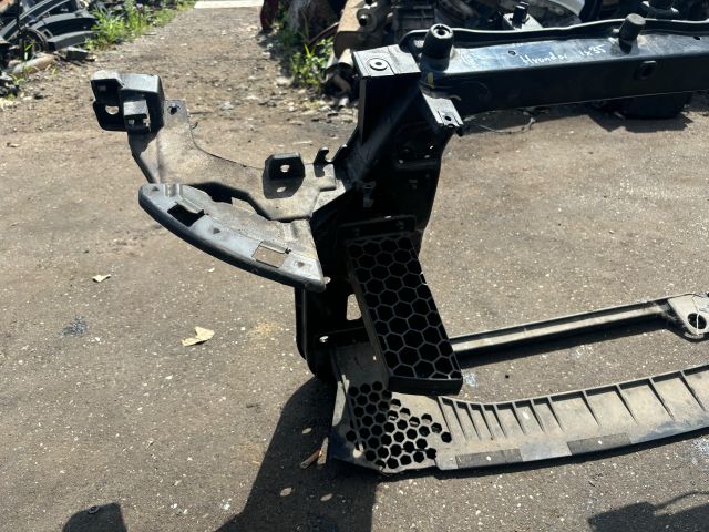 bontott HYUNDAI ix35 Homlokfal (Üres lemez)