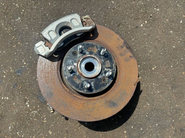 bontott HYUNDAI ix35 Jobb első Kerékagy