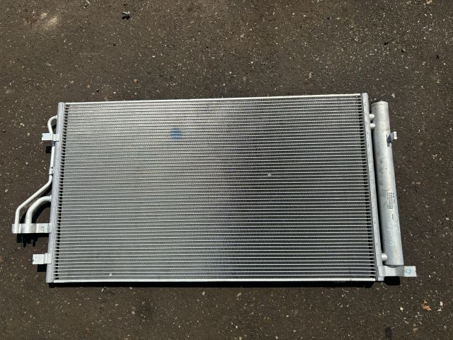 bontott HYUNDAI ix35 Klímahűtő Radiátor