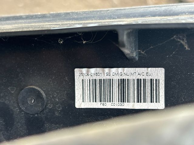 bontott HYUNDAI ix35 Vízhűtő Radiátor (Klímás)