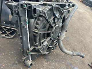 bontott HYUNDAI ix35 Vízhűtő Radiátor (Klímás)