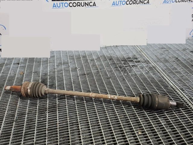 bontott HYUNDAI ix35 Bal hátsó Féltengely