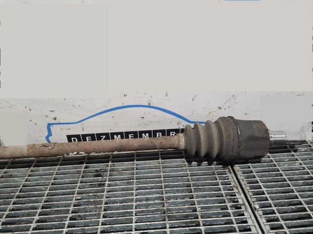 bontott HYUNDAI ix35 Bal hátsó Féltengely