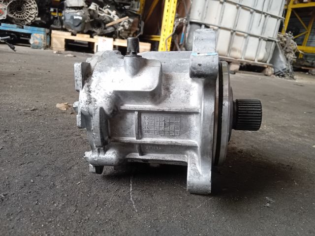 bontott HYUNDAI ix35 Első Differenciálmű